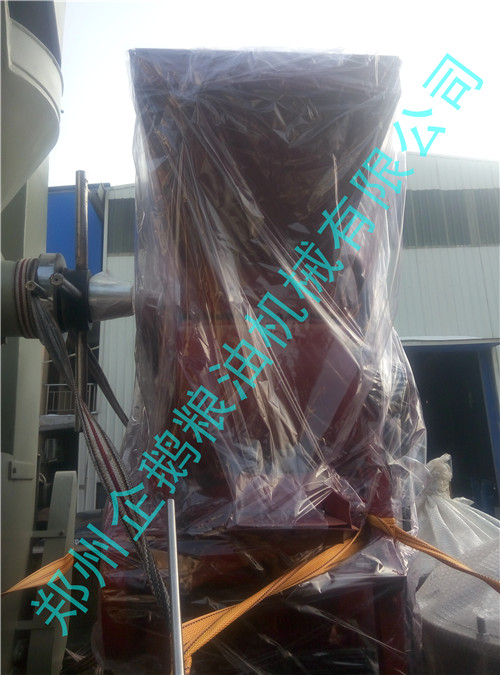 平頂山客戶130型螺旋榨油機設備今發(fā)貨(圖4)