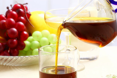 企鵝榨油機(jī)廠家跟大家說說食用油怎么吃才健康(圖1) 企鵝榨油機(jī)廠家跟大家說說食用油怎么吃才健康(圖1)